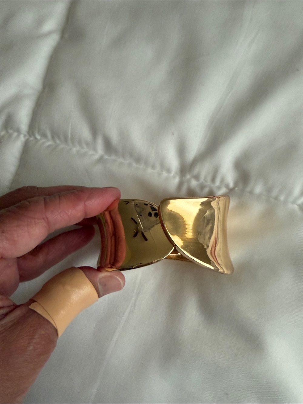 Two kate spade Gold-tone Bangle Bracelet Set with Pink Drawstring Pouch. - Picture 5 of 5
